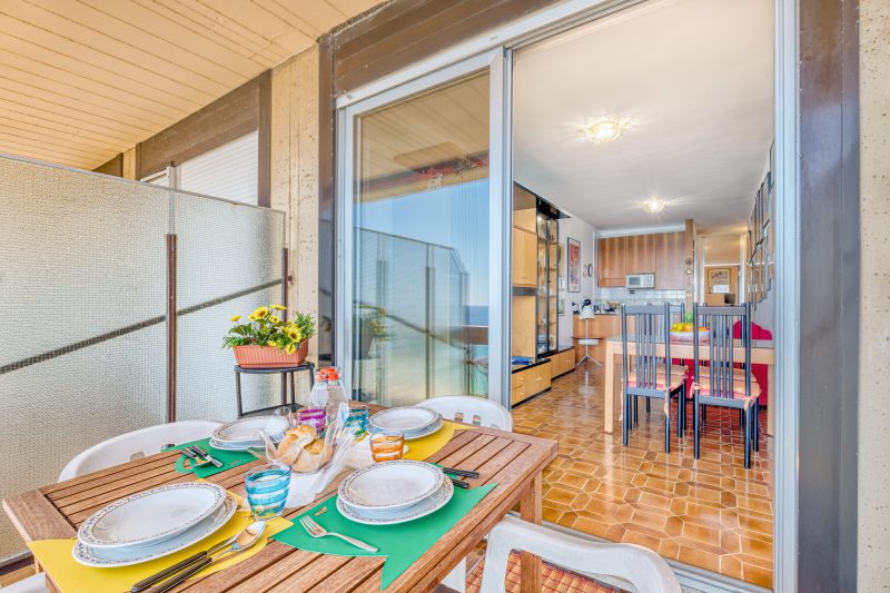 Casa 3 Ponti with Sea-View Balcony and Parking