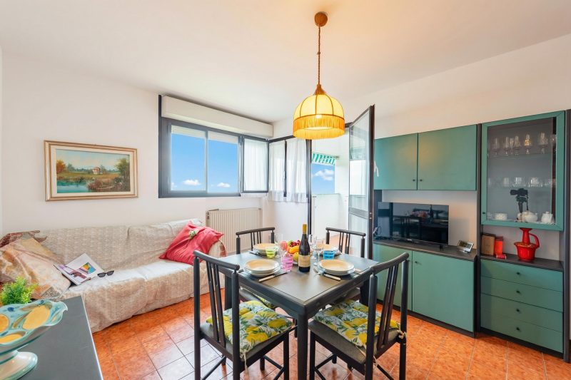 Acqua Marina 800m from the sea