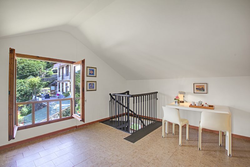 Apt. Giulia: Sunny Terrace and Lake View in Laveno