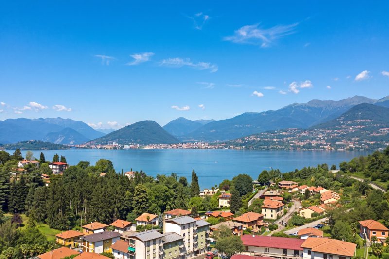 Apt. Giulia: Sunny Terrace and Lake View in Laveno