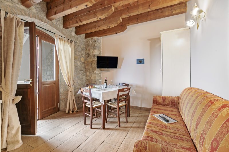 Agriturismo Apartment Garda Heated Pool