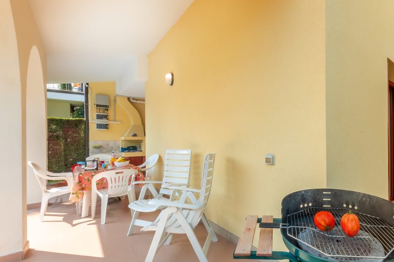 Casa Zini- Apartment with Shared Pool & Garden