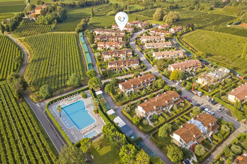 Casa Zini- Apartment with Shared Pool & Garden