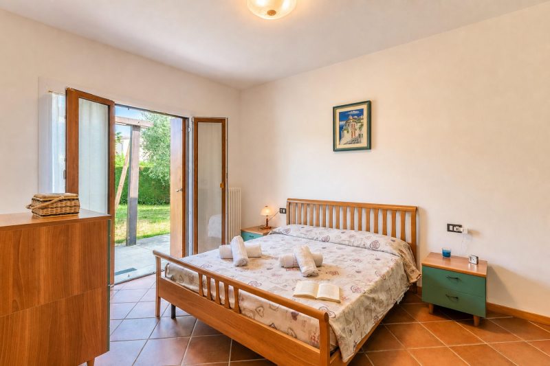 Casa Zini- Apartment with Shared Pool & Garden