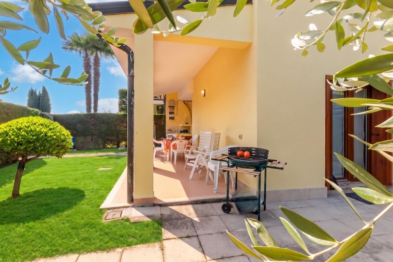 Casa Zini- Apartment with Shared Pool & Garden