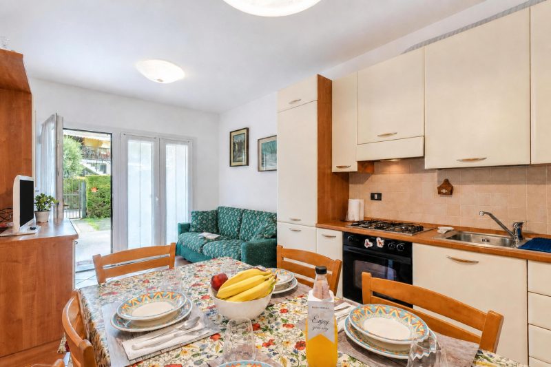 Casa Zini- Apartment with Shared Pool & Garden