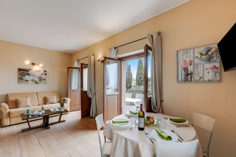 Agriturismo Apart Feltrinelli heated pool
