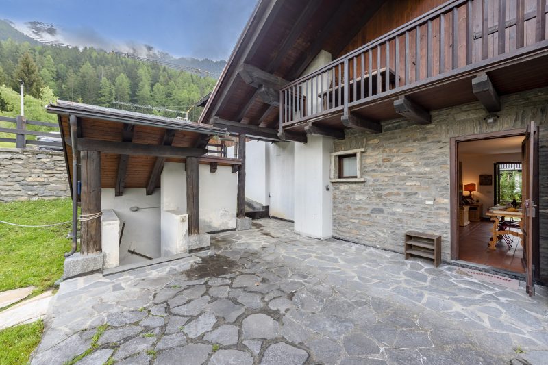 Charming Apart with Garden in Courmayeur