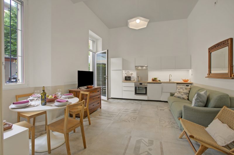 Beach & Relax - Private Parking and Veranda