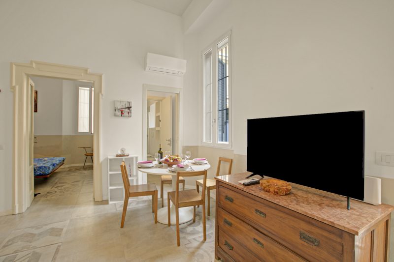 Beach & Relax - Private Parking and Veranda