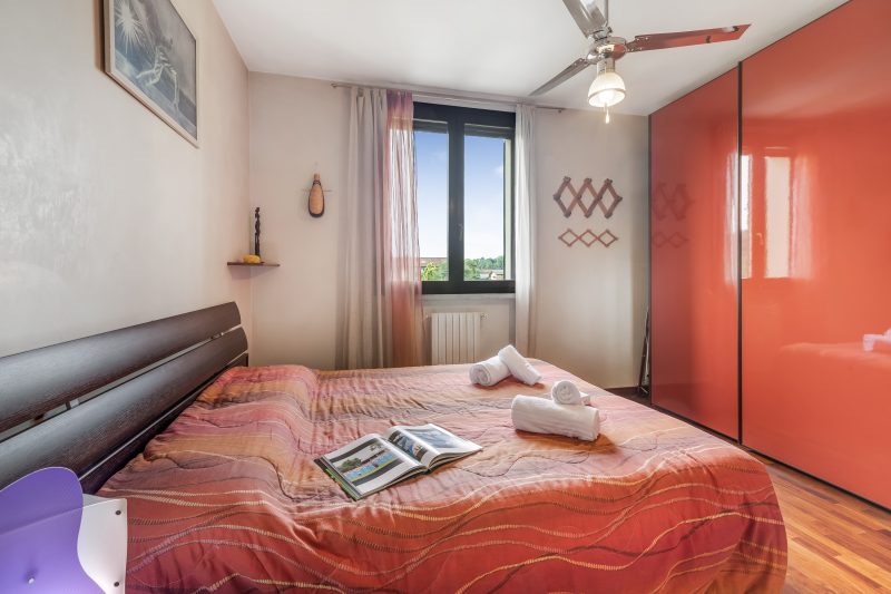 Angera Relax & Pool - Lake Maggiore Retreat