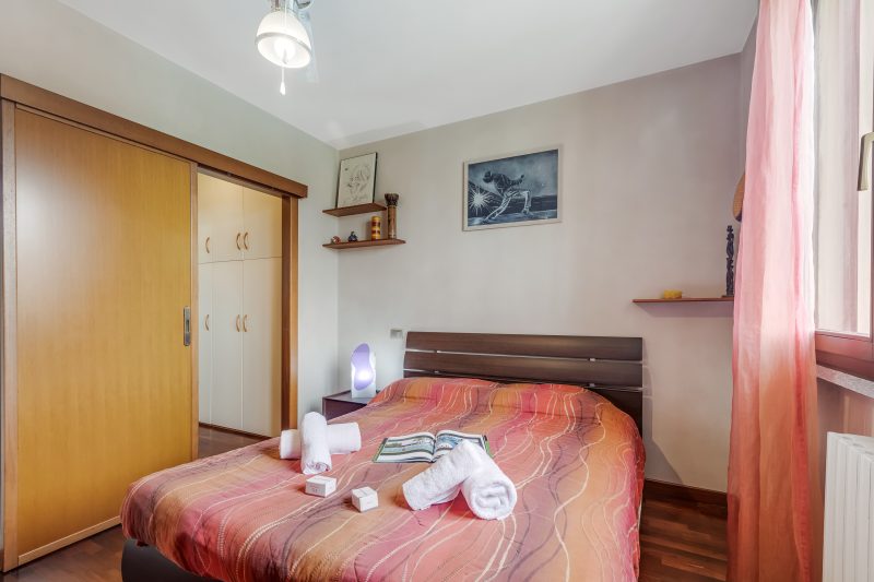 Angera Relax & Pool - Lake Maggiore Retreat
