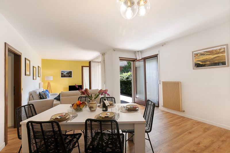 Il Giardino di Riva - Garden Apartment near the Lake