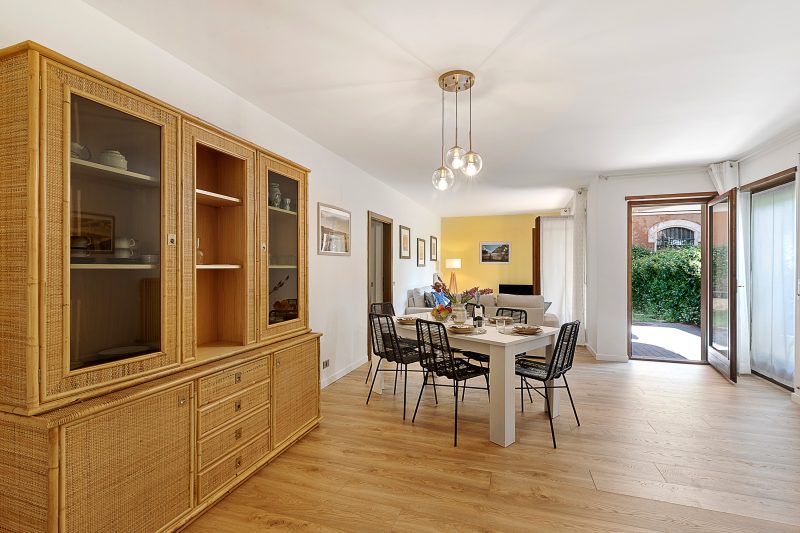 Il Giardino di Riva - Garden Apartment near the Lake
