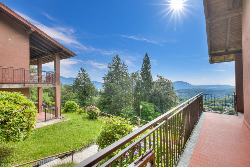 Il Vecchio Faggio: Lake Maggiore view Terrace