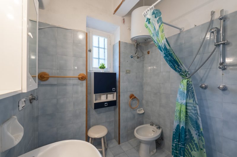 Basilico House In Mulinetti - 10min walk from Beaches