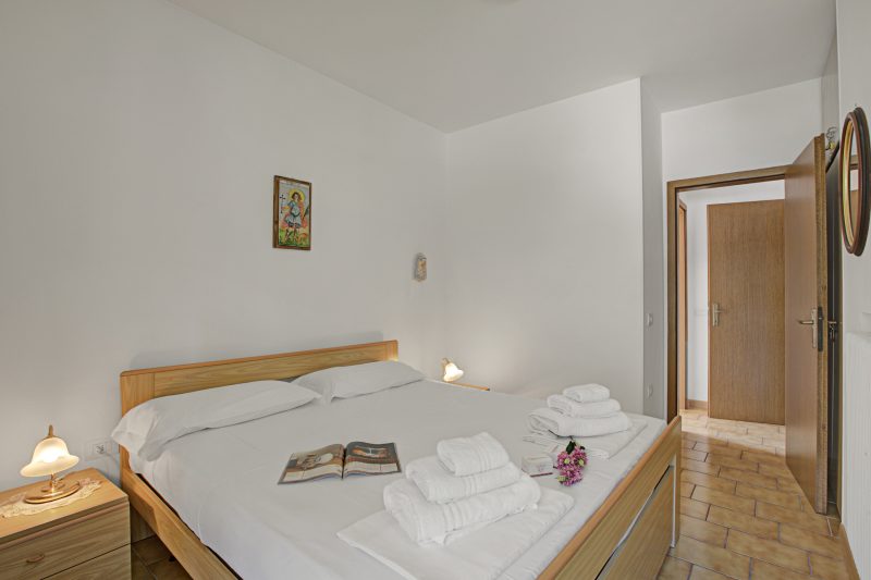 Garden & Surf By Rossana - Pool and Garden Apartment