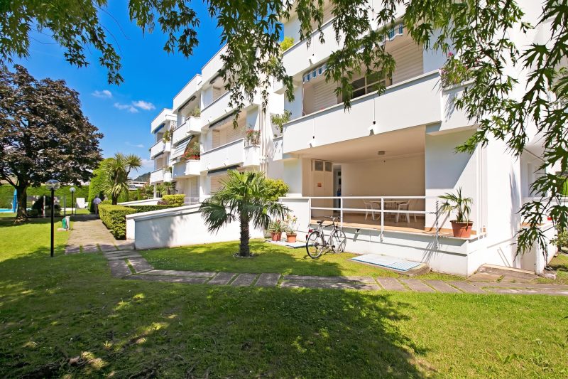 Garden & Surf By Rossana - Pool and Garden Apartment