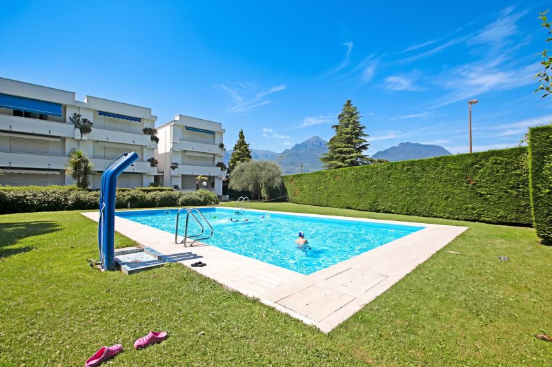 Garden & Surf By Rossana - Pool and Garden Apartment