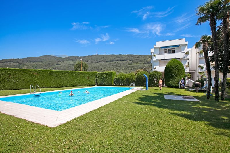 Garden & Surf By Rossana - Pool and Garden Apartment