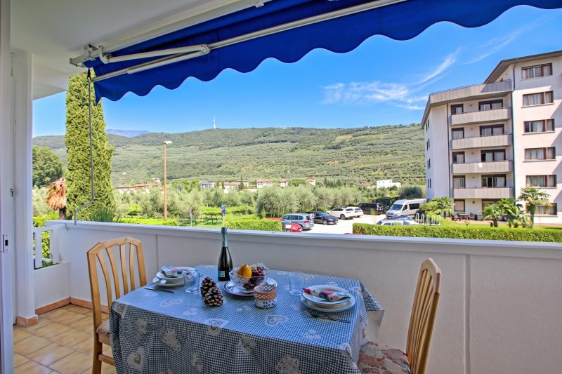 Garden & Surf By Rossana - Pool and Garden Apartment