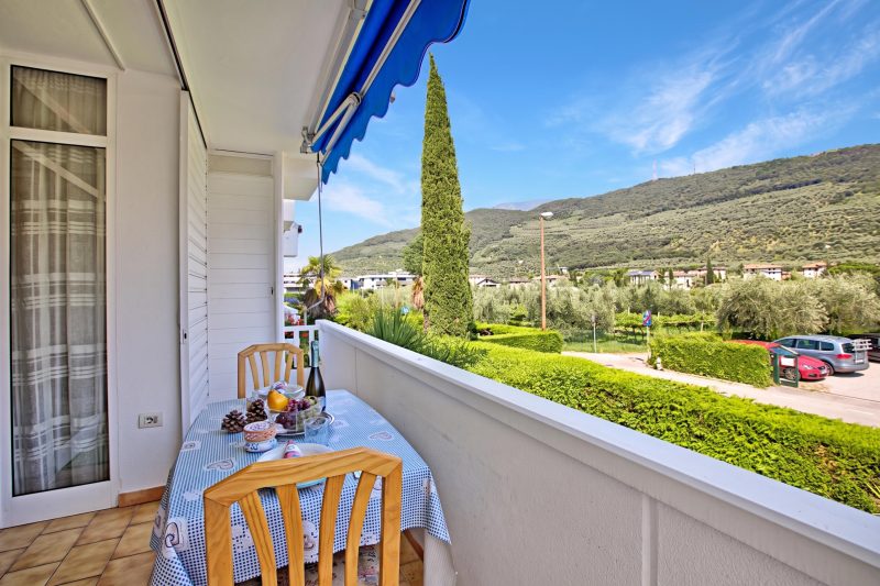 Garden & Surf By Rossana - Pool and Garden Apartment