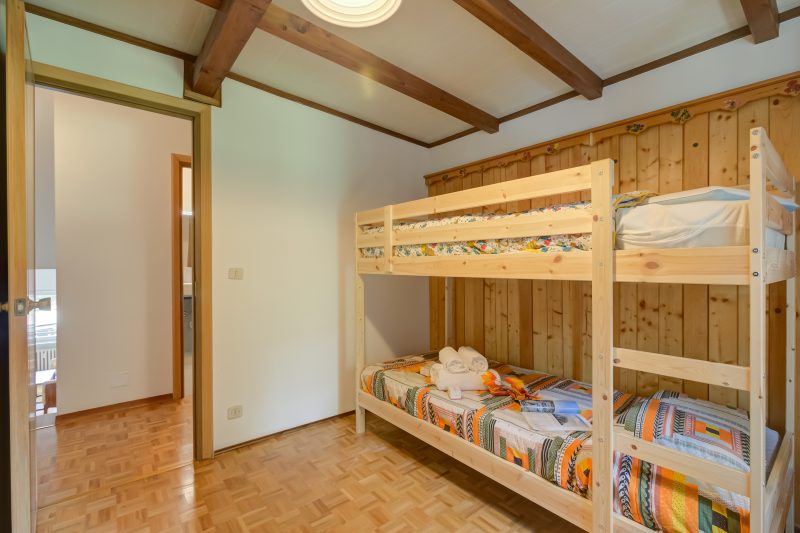 Comfort Tra Fiume E Pini with Shared Garden and Balcony
