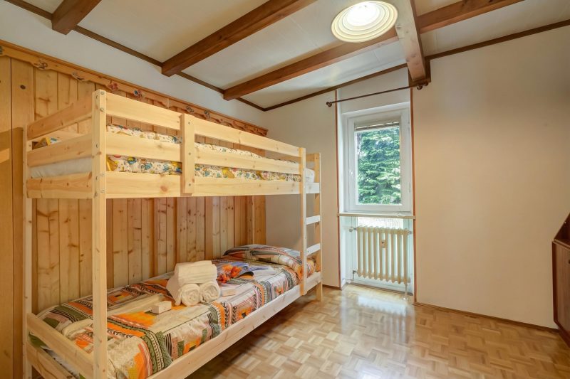 Comfort Tra Fiume E Pini with Shared Garden and Balcony