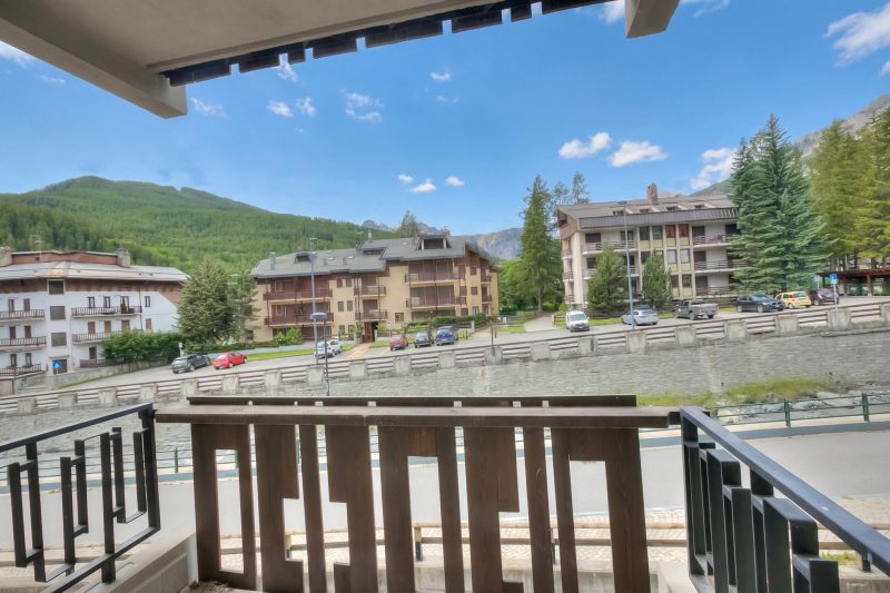 Comfort Tra Fiume E Pini with Shared Garden and Balcony