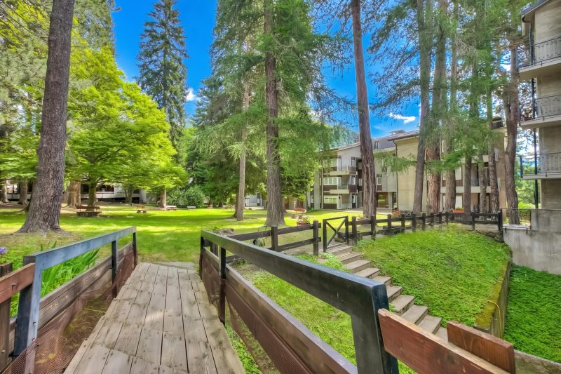 Comfort Tra Fiume E Pini with Shared Garden and Balcony