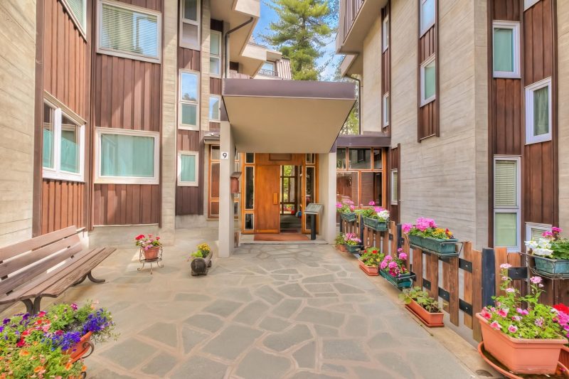 Comfort Tra Fiume E Pini with Shared Garden and Balcony