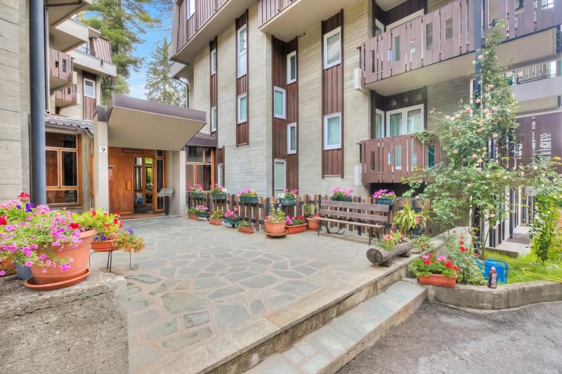 Comfort Tra Fiume E Pini with Shared Garden and Balcony