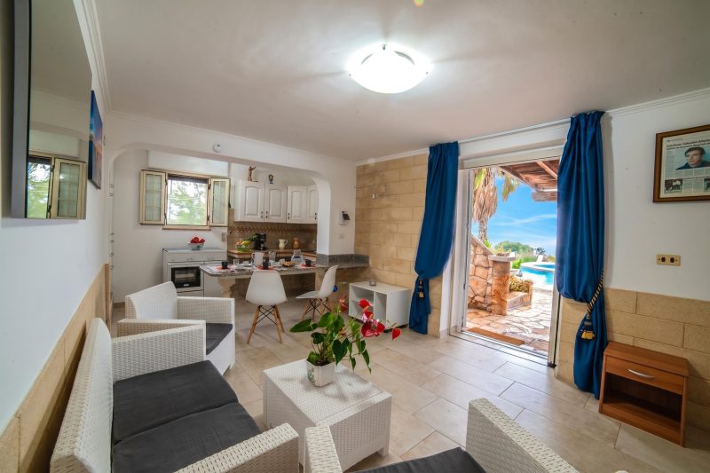 Villa Felloniche Sea-View Terrace Apt 250m to Beach