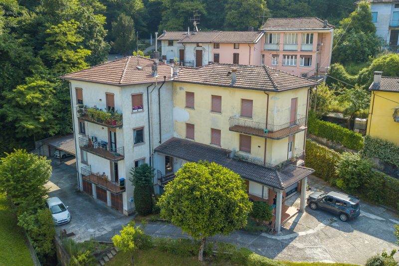 Diana & Mark family house