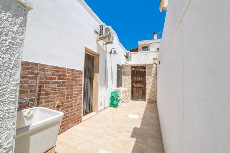 Villa Benedetta 50m from Beach