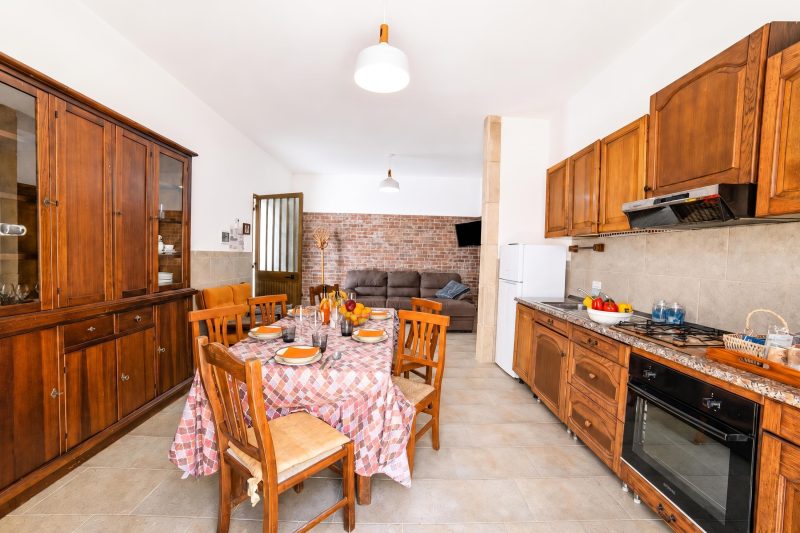 Villa Benedetta 50m from Beach