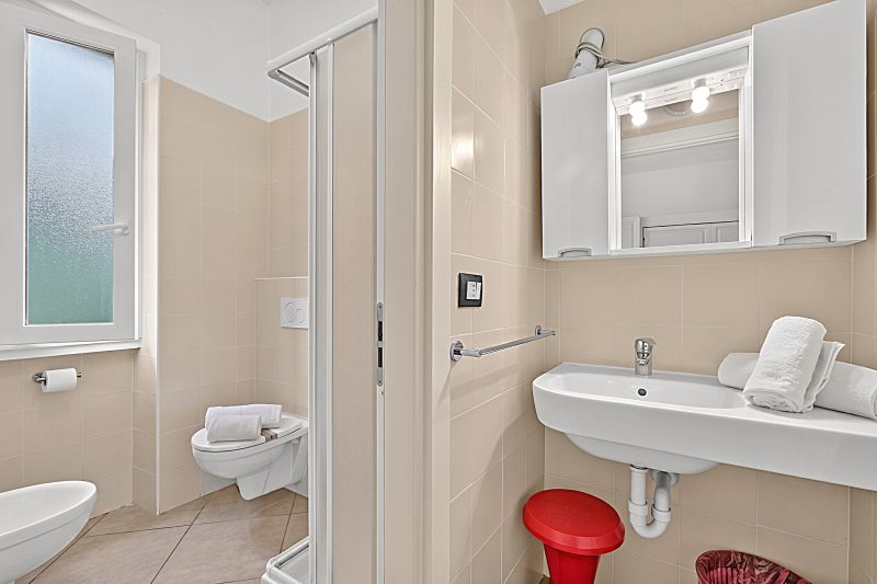 Seaview Pool Retreat  - M20