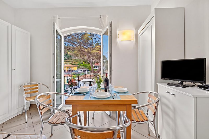 Seaview Pool Retreat  - M20
