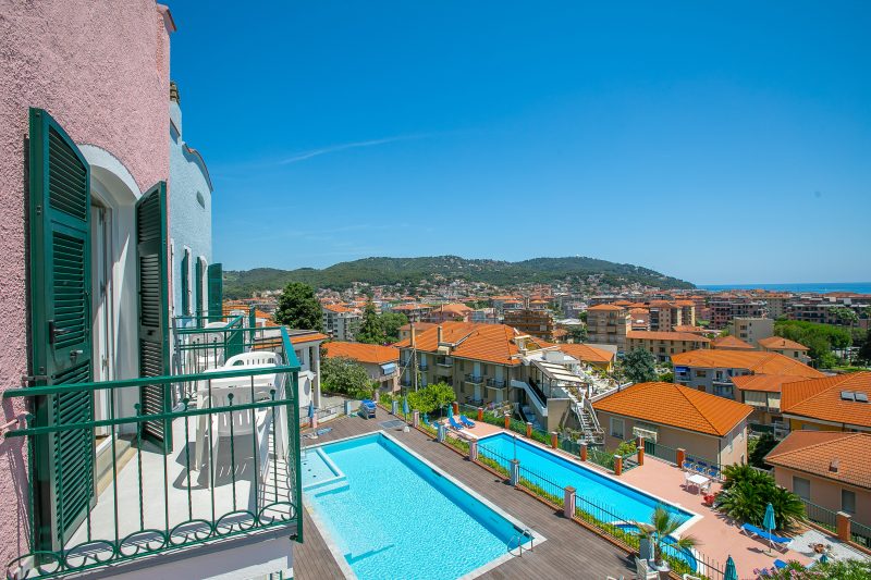 Seaview Pool Retreat - M19