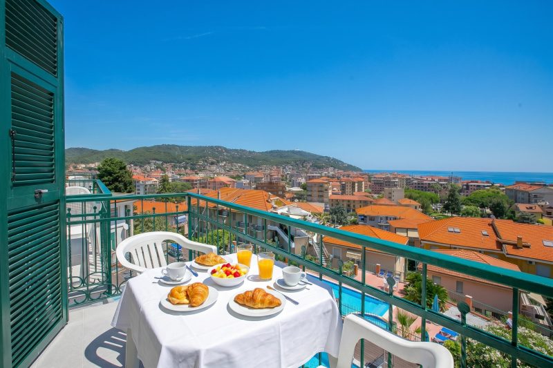 Seaview Pool Retreat - M19