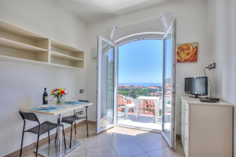 Seaview Pool Retreat - M18