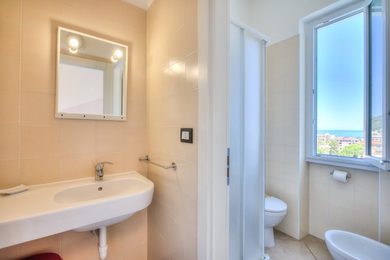 Seaview Pool Retreat - M17