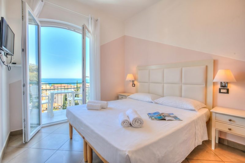 Seaview Pool Retreat - M17