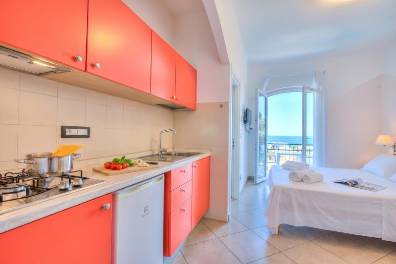 Seaview Pool Retreat - M17