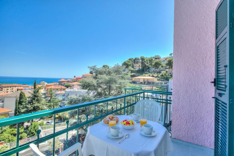 Seaview Pool Retreat - M17