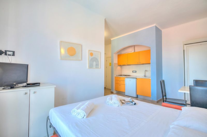 Seaview Pool Retreat - M16