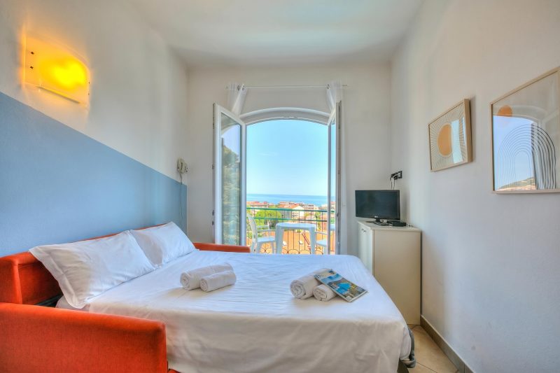 Seaview Pool Retreat - M16