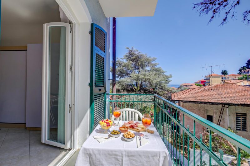Seaview Pool Retreat - M11