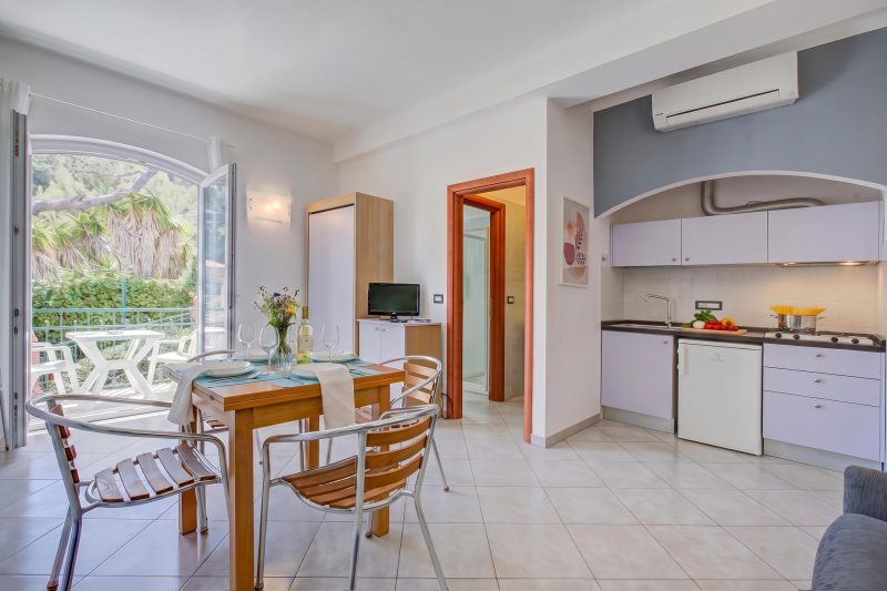 Seaview Pool Retreat - M11
