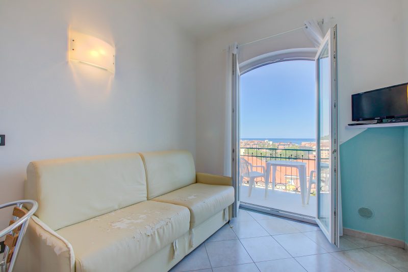 Seaview Pool Retreat - M7